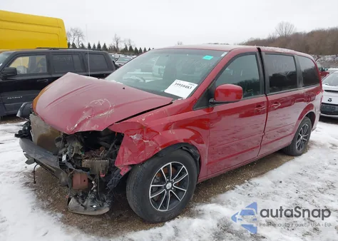 2015 Dodge Grand Caravan R/T z USA, uszkodzony, nr VIN 2C4RDGEG0FR569861